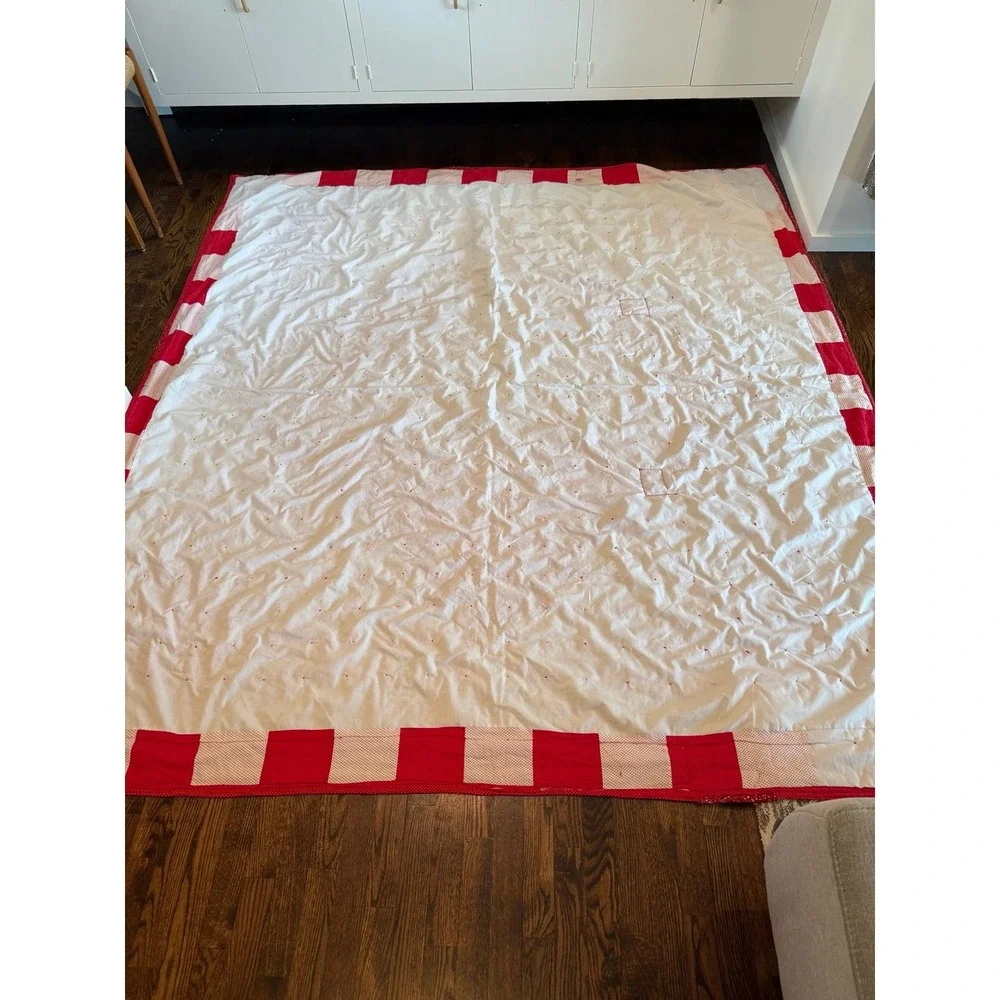 Big Quilt. Tied blanket Valentines Colors